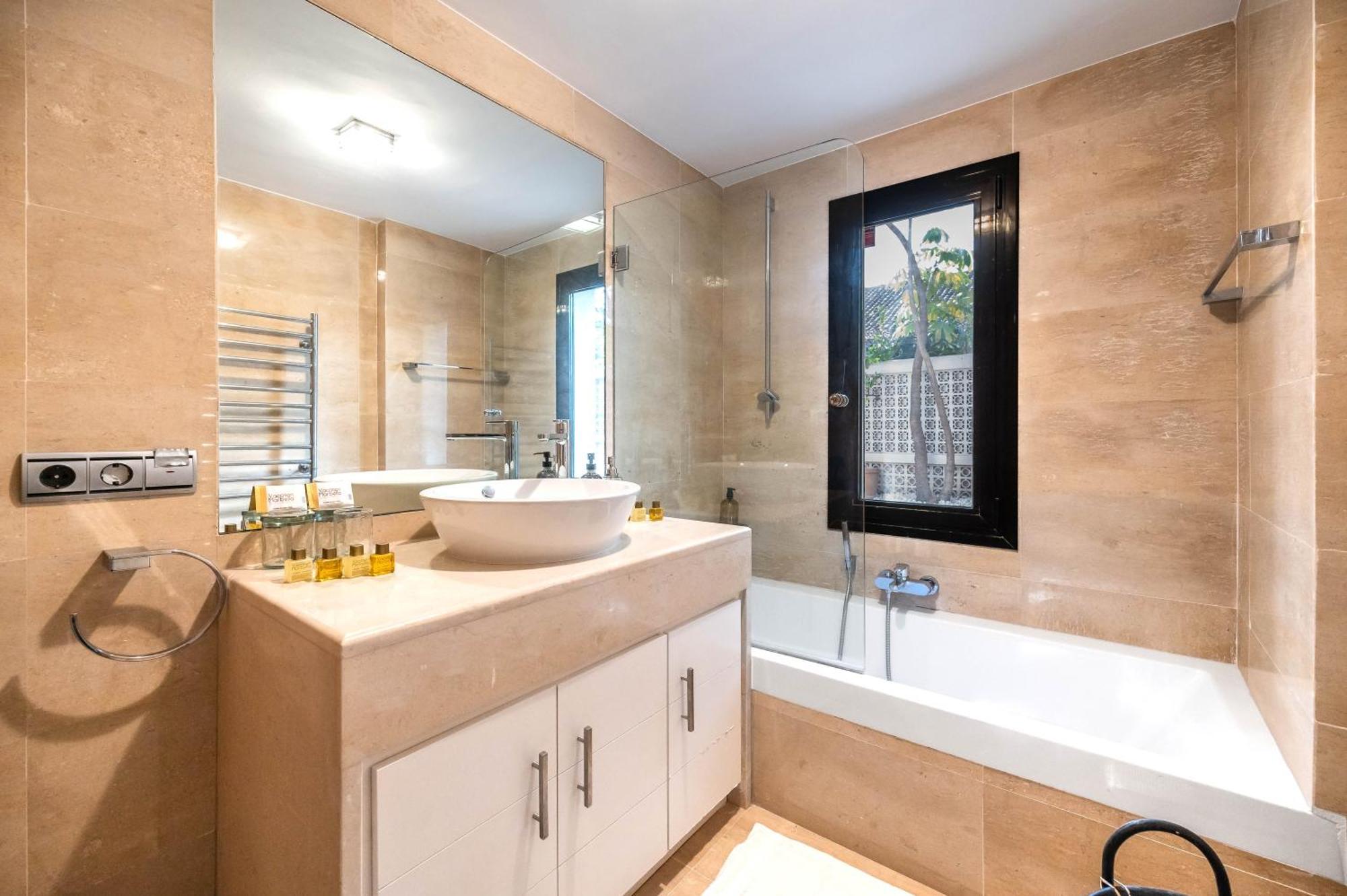 Vacation Marbella I Villa La Cabane, Prestige, Heated Pool, 300M To The Beach Eksteriør billede